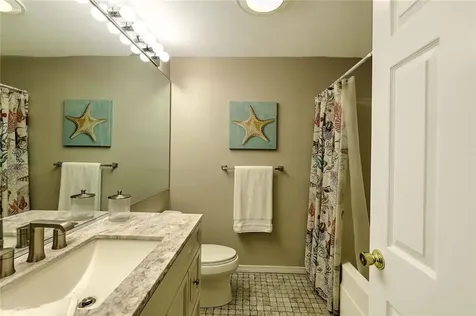 12 Valley Lane Portsmouth RI 02871