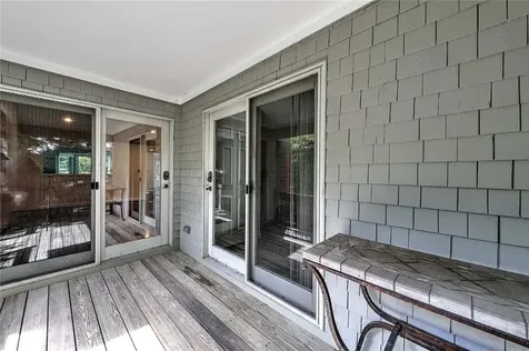 12 Valley Lane Portsmouth RI 02871