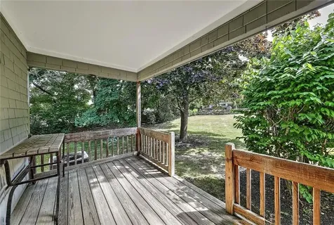 12 Valley Lane Portsmouth RI 02871