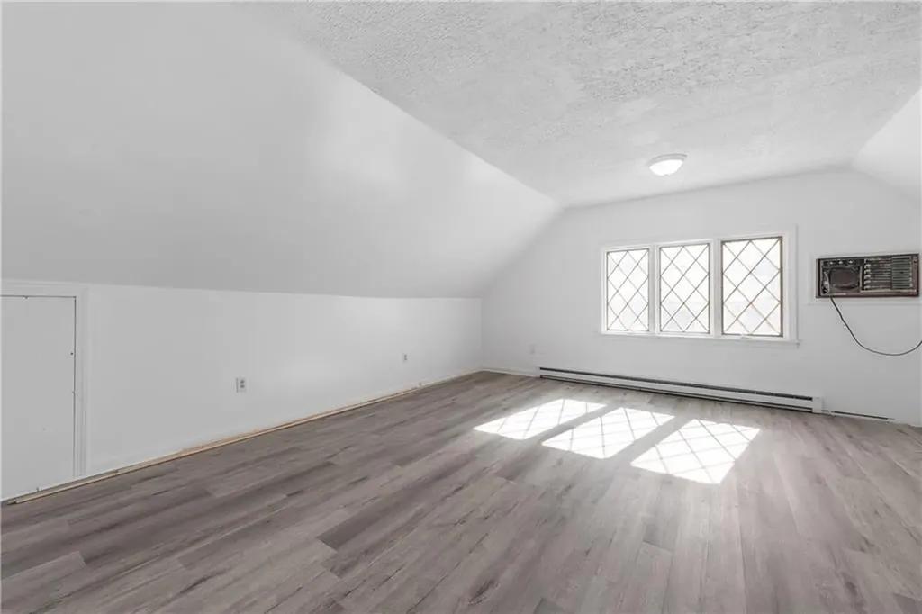58 Hamlet Avenue Woonsocket RI 02895