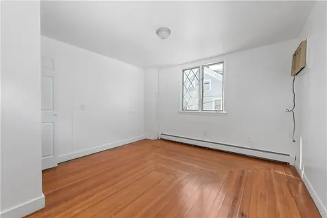58 Hamlet Avenue Woonsocket RI 02895