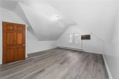 58 Hamlet Avenue Woonsocket RI 02895