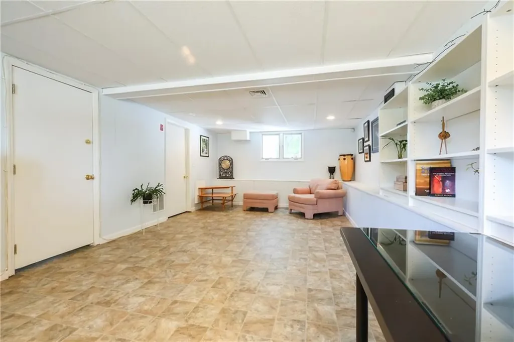 15 Blue Jay Drive Cranston RI 02920