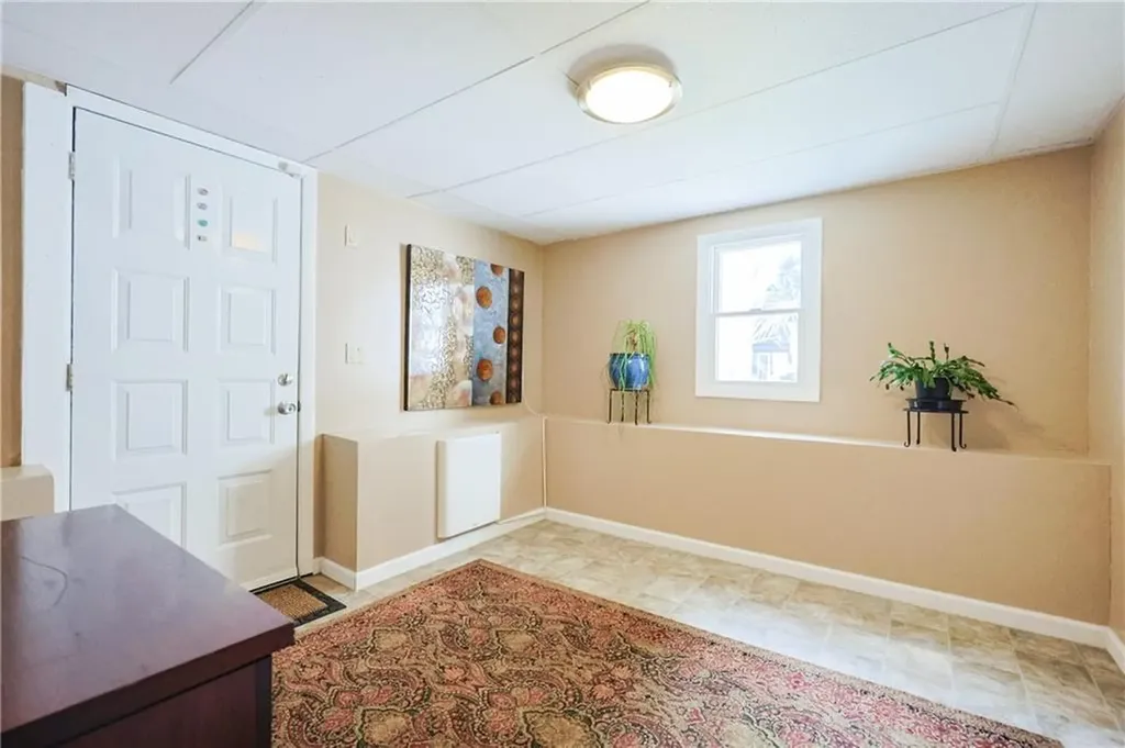 15 Blue Jay Drive Cranston RI 02920