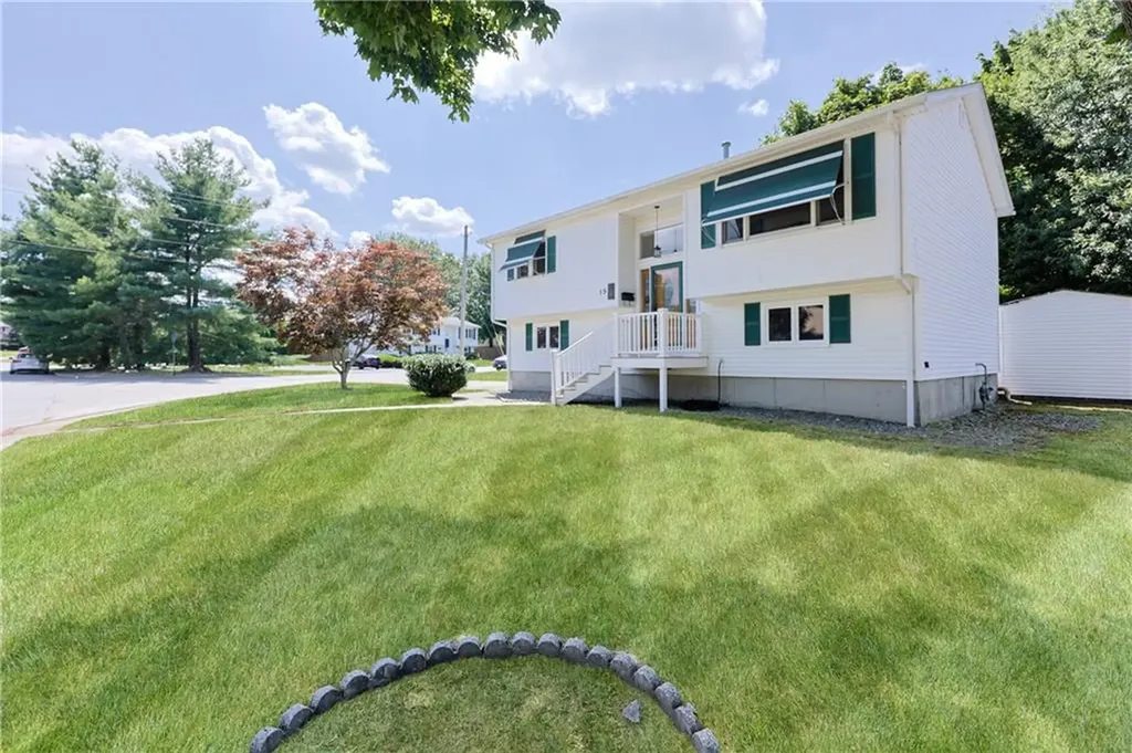 15 Blue Jay Drive Cranston RI 02920
