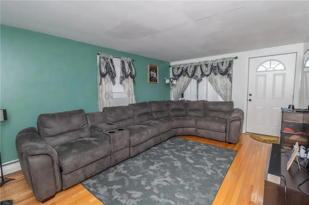 109 Fordson Avenue Cranston RI 02910