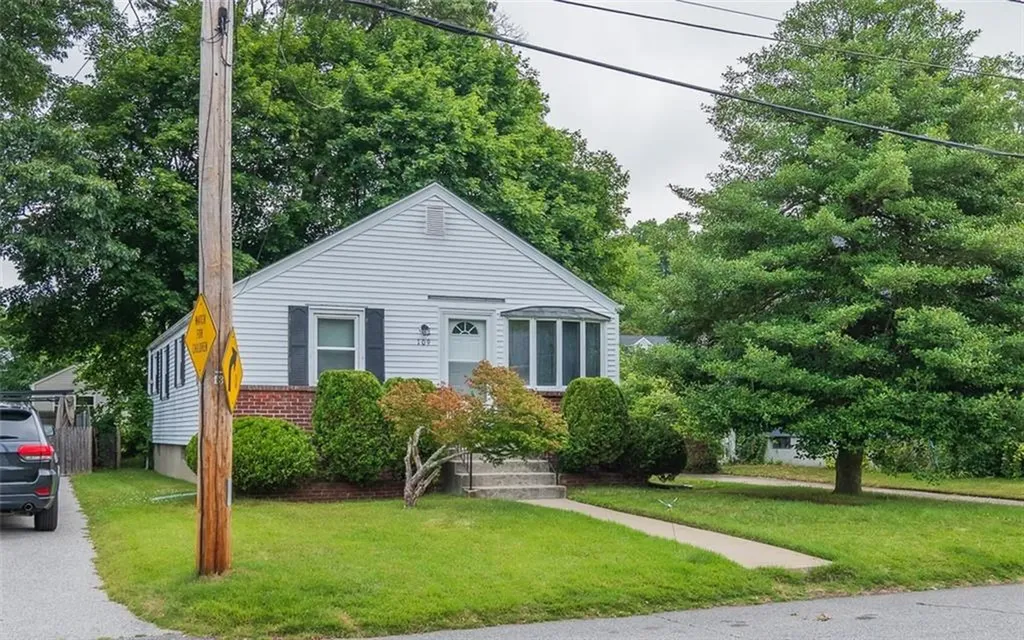 109 Fordson Avenue Cranston RI 02910