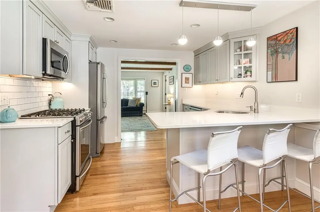 261 Lincoln Avenue Barrington RI 02806