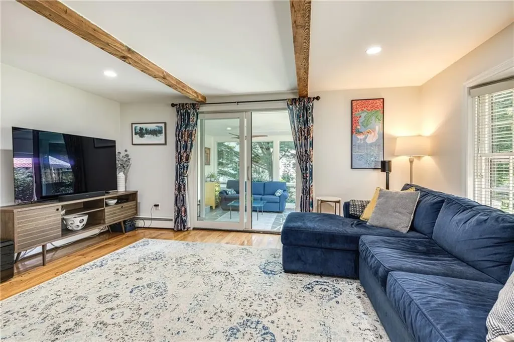261 Lincoln Avenue Barrington RI 02806