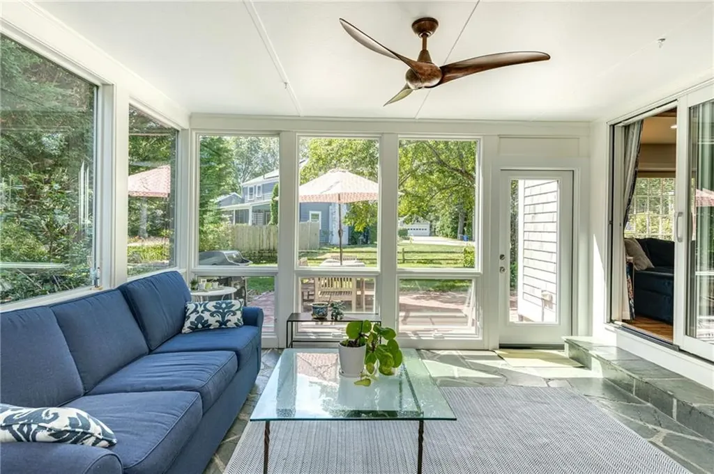 261 Lincoln Avenue Barrington RI 02806