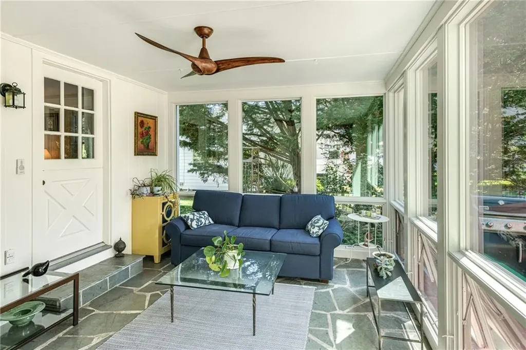 261 Lincoln Avenue Barrington RI 02806