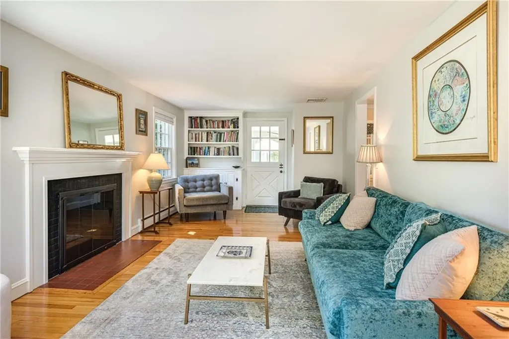 261 Lincoln Avenue Barrington RI 02806