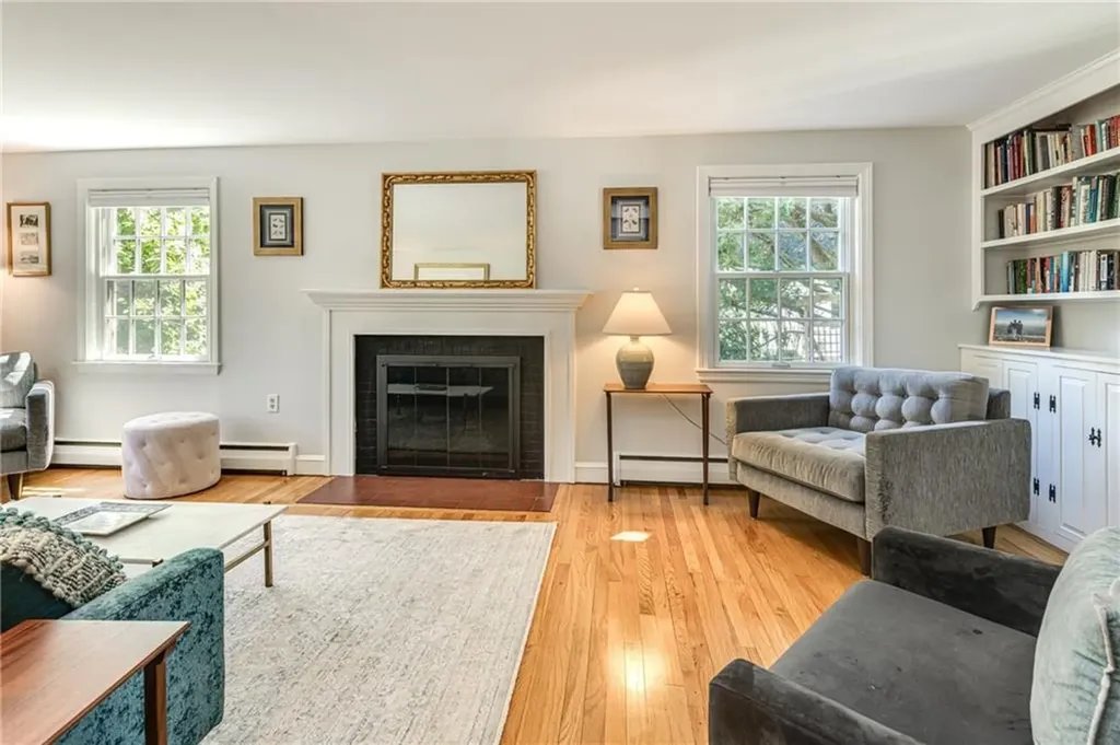261 Lincoln Avenue Barrington RI 02806