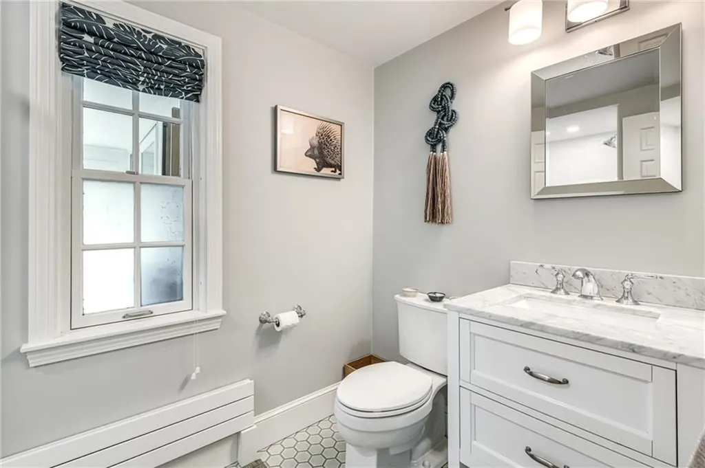 261 Lincoln Avenue Barrington RI 02806