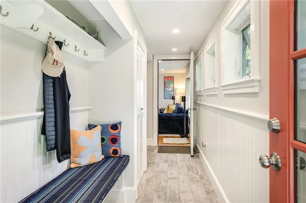 261 Lincoln Avenue Barrington RI 02806