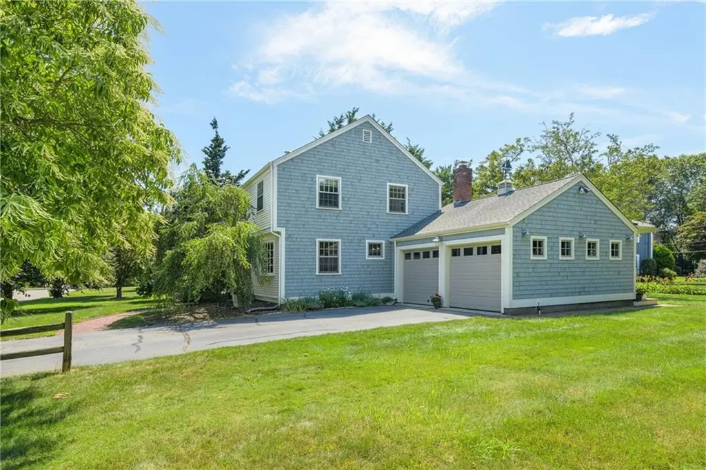 261 Lincoln Avenue Barrington RI 02806