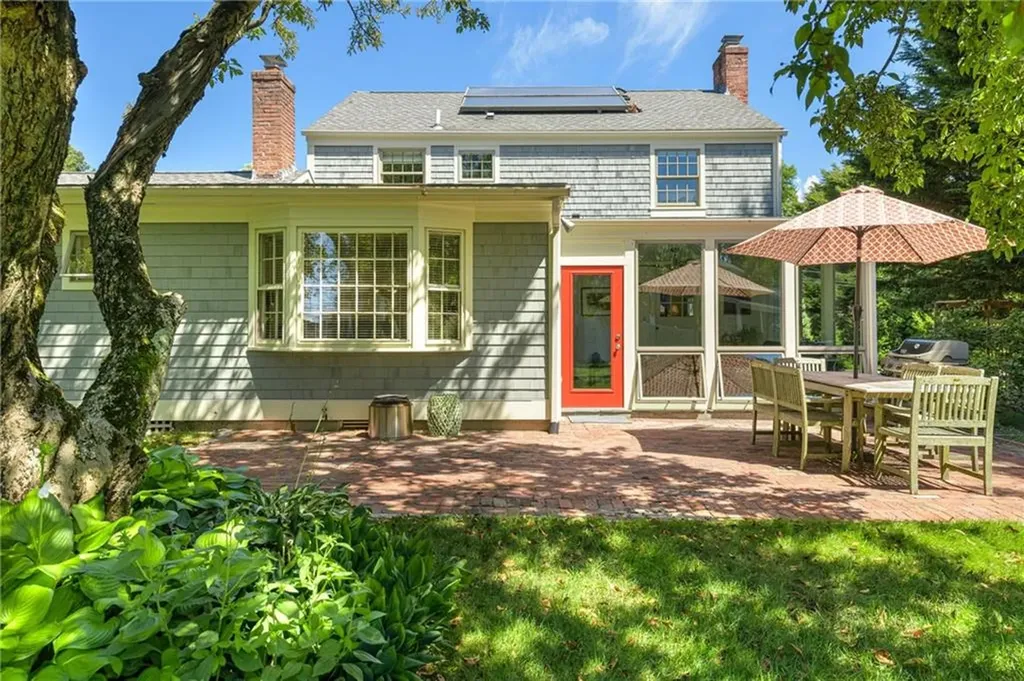 261 Lincoln Avenue Barrington RI 02806