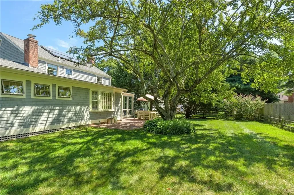261 Lincoln Avenue Barrington RI 02806