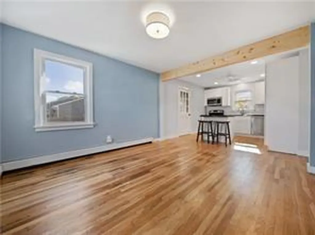 96 Jo Anne Avenue Portsmouth RI 02871