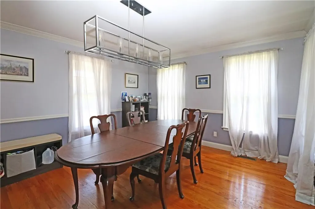 9 Prospect Lane Portsmouth RI 02871