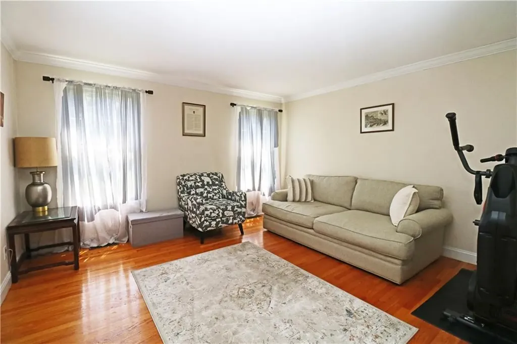 9 Prospect Lane Portsmouth RI 02871