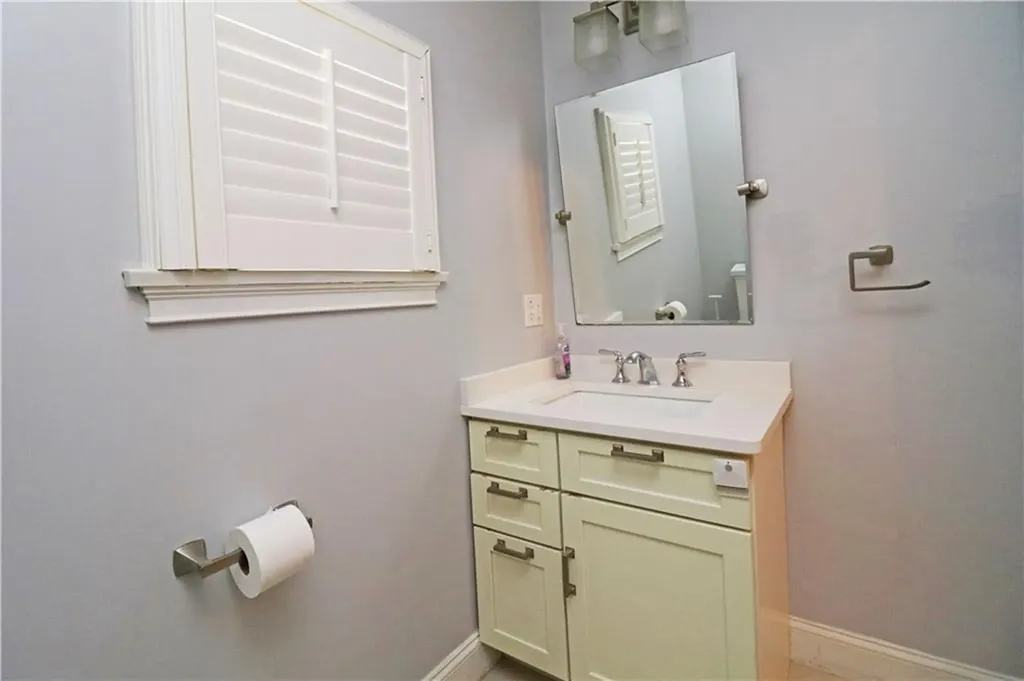 9 Prospect Lane Portsmouth RI 02871