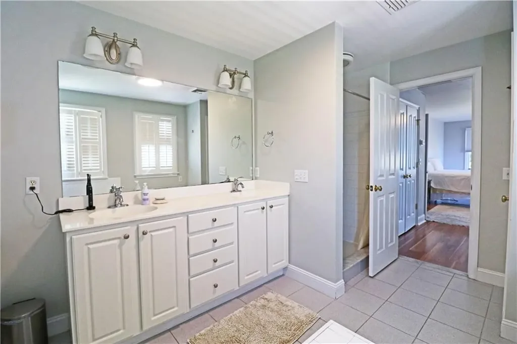 9 Prospect Lane Portsmouth RI 02871