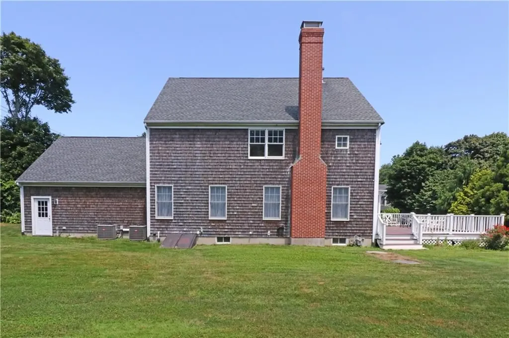 9 Prospect Lane Portsmouth RI 02871