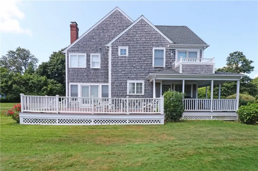 9 Prospect Lane Portsmouth RI 02871
