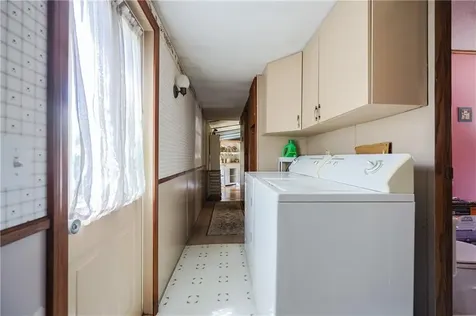 44 Clegg Avenue Tiverton RI 02878