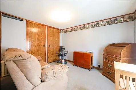 44 Clegg Avenue Tiverton RI 02878