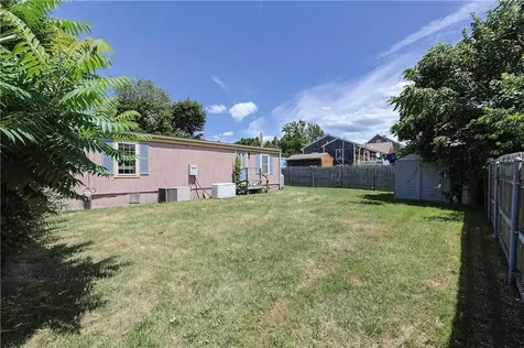 44 Clegg Avenue Tiverton RI 02878