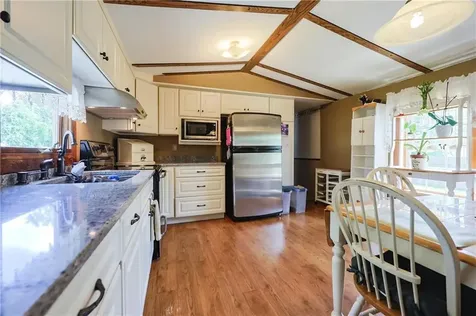 44 Clegg Avenue Tiverton RI 02878