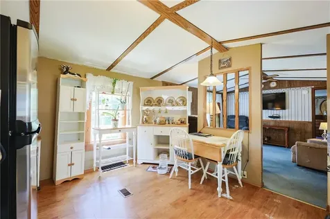 44 Clegg Avenue Tiverton RI 02878