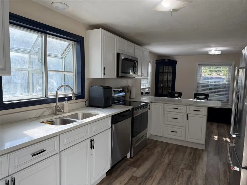 27 Irene Boulevard Woonsocket RI 02895