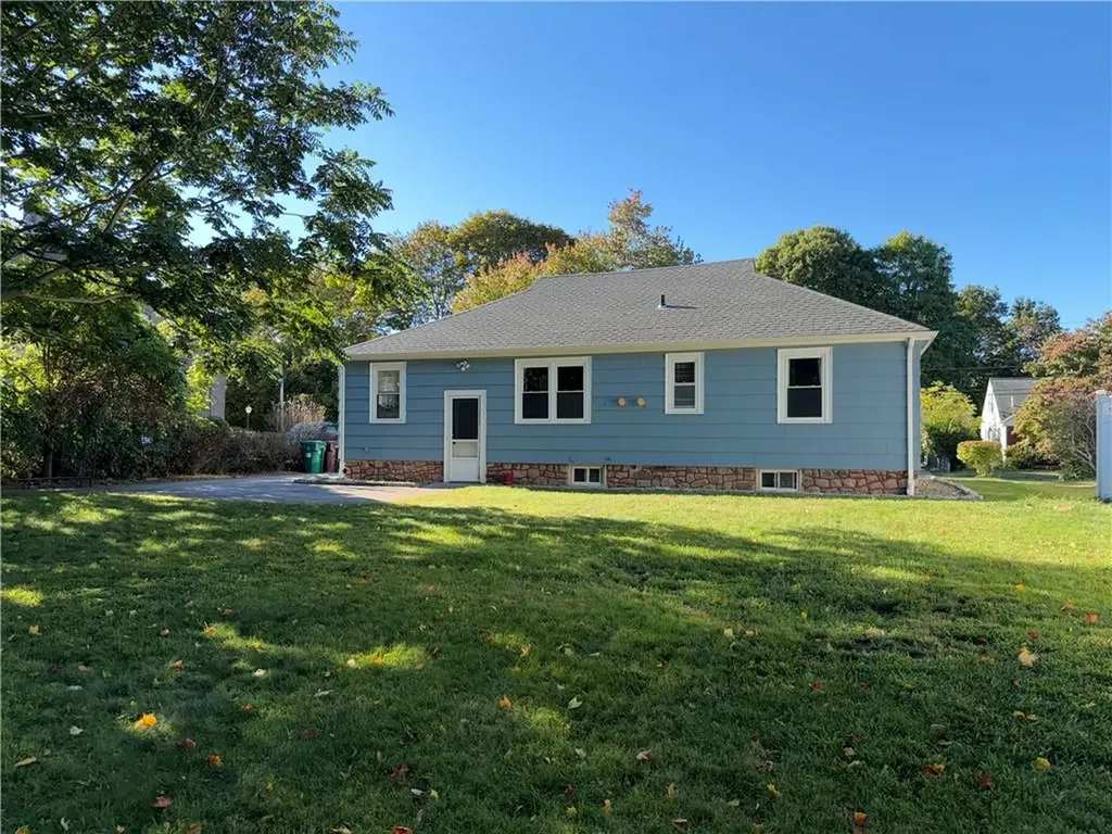 27 Irene Boulevard Woonsocket RI 02895