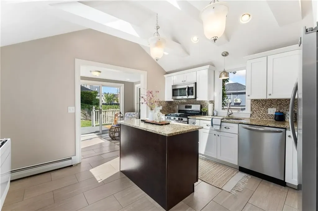 98 Pitman Street Providence RI 02906