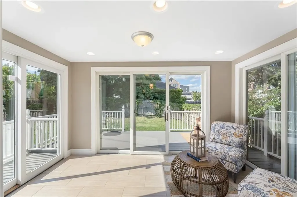 98 Pitman Street Providence RI 02906