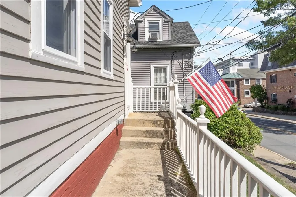 98 Pitman Street Providence RI 02906