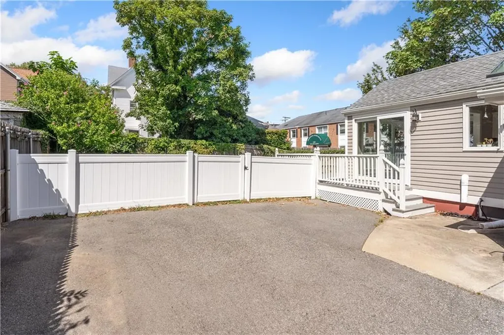 98 Pitman Street Providence RI 02906