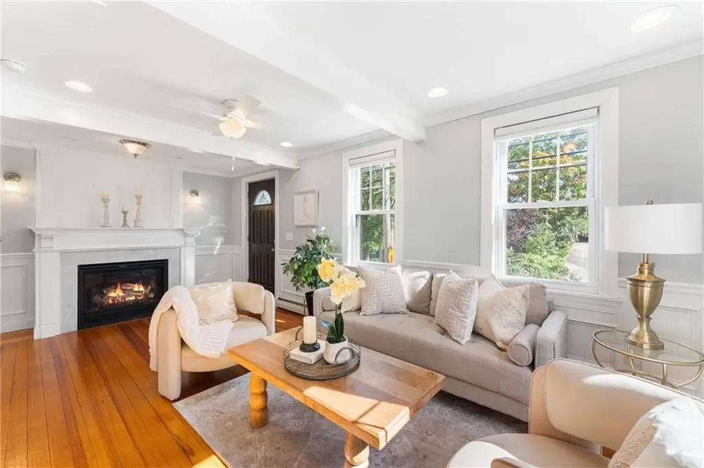 98 Pitman Street Providence RI 02906