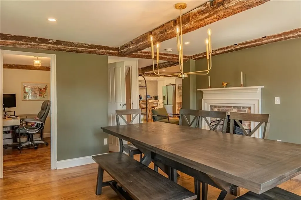 6 Limerock Road Smithfield RI 02917