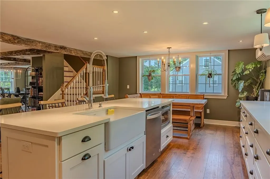 6 Limerock Road Smithfield RI 02917