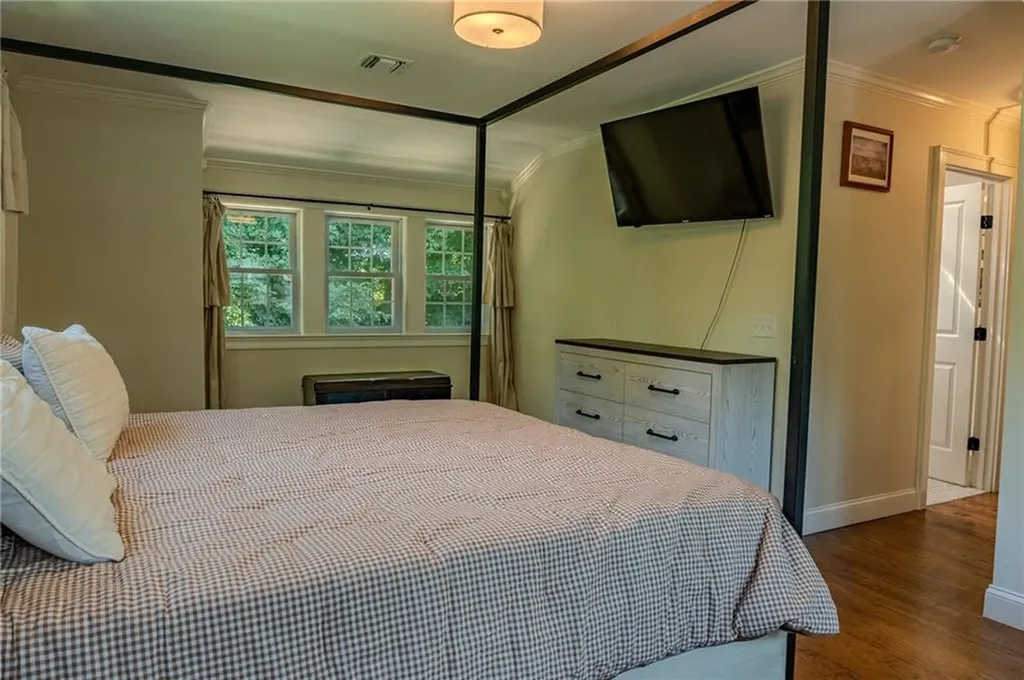 6 Limerock Road Smithfield RI 02917