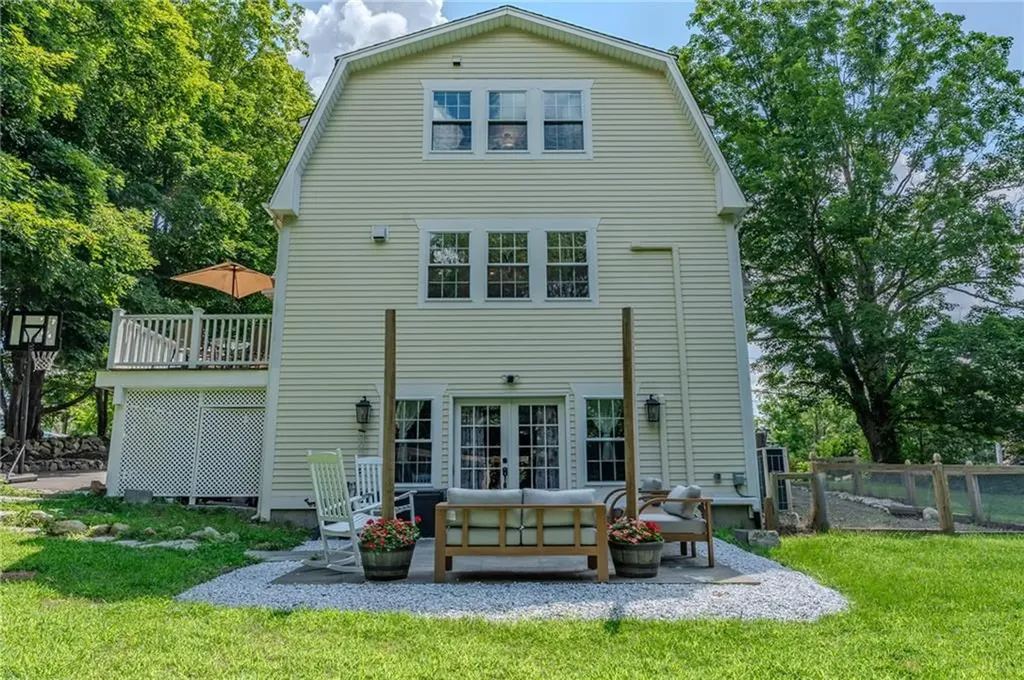 6 Limerock Road Smithfield RI 02917