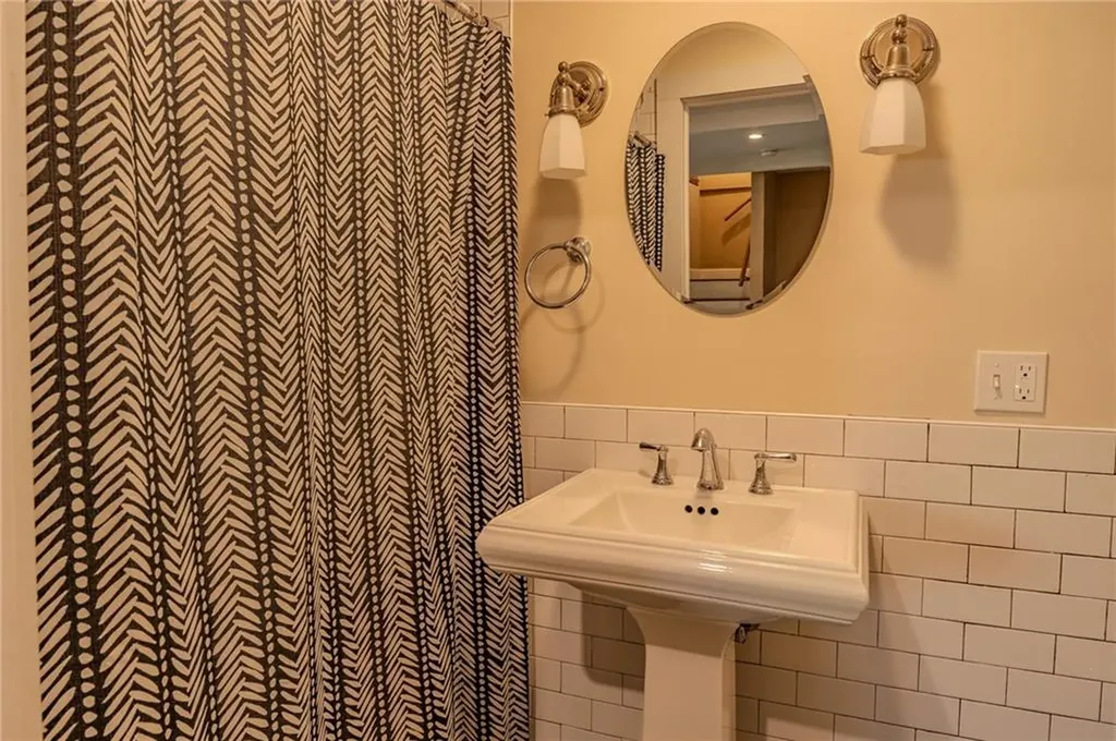6 Limerock Road Smithfield RI 02917