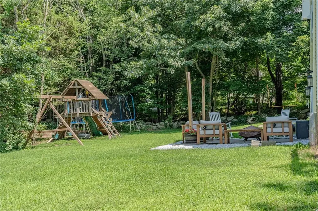 6 Limerock Road Smithfield RI 02917