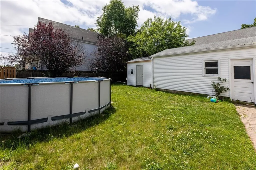 266 Auburn Street Cranston RI 02910