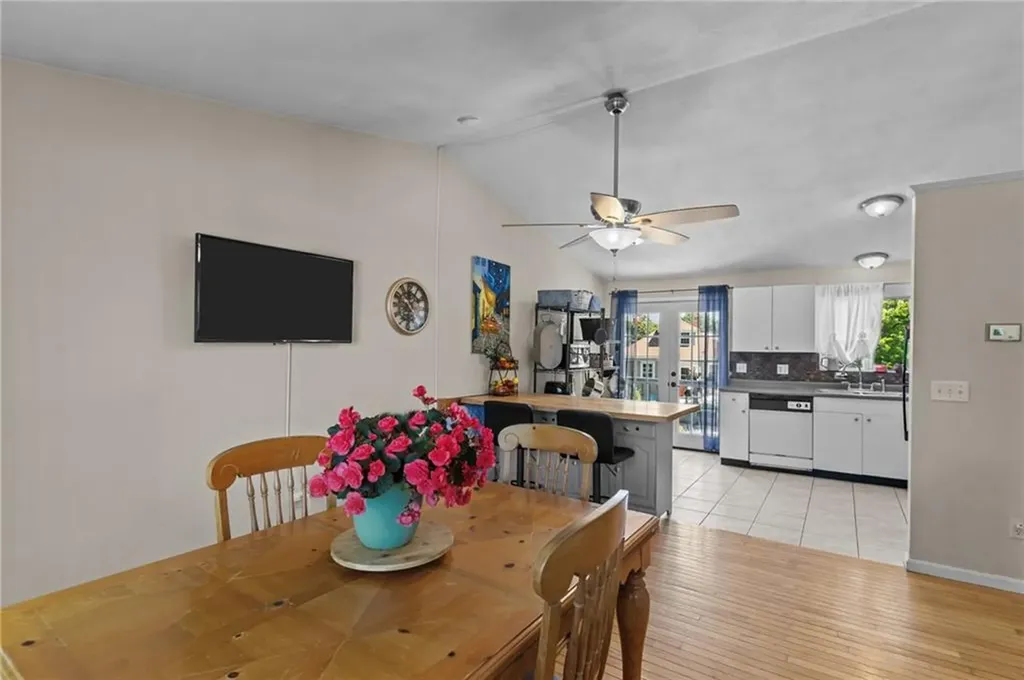 4 Clarke Street Warwick RI 02886