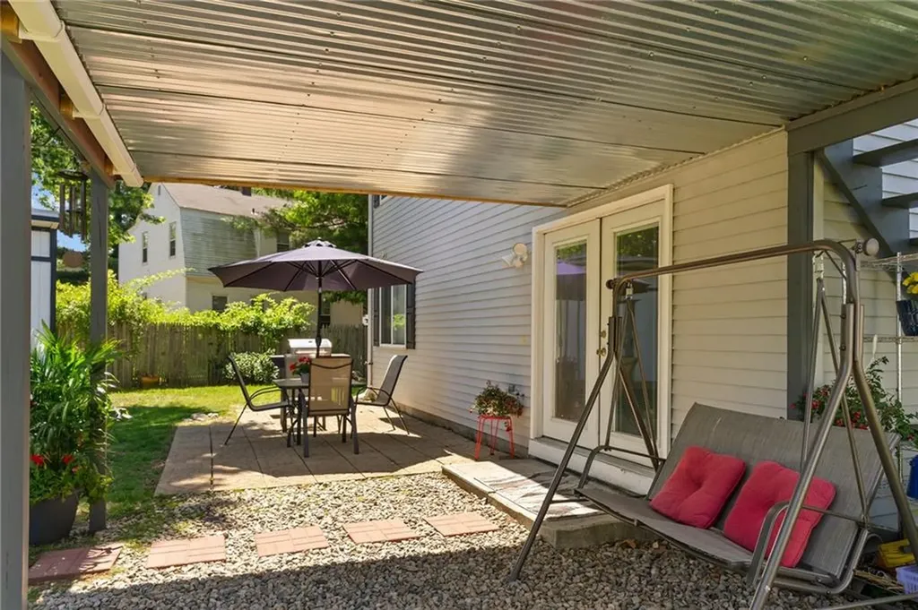 4 Clarke Street Warwick RI 02886
